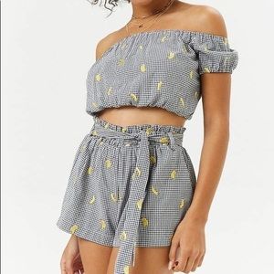 F21 GINGHAM BANANA CROP TOP + SHORTS SET